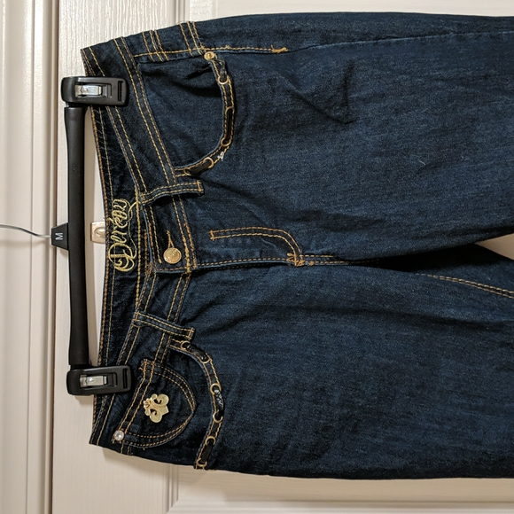 Dereon Jeans by Beyonce - Picture 3 of 3